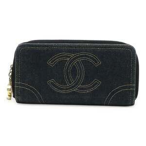 CHANEL Leather Logo Wallet